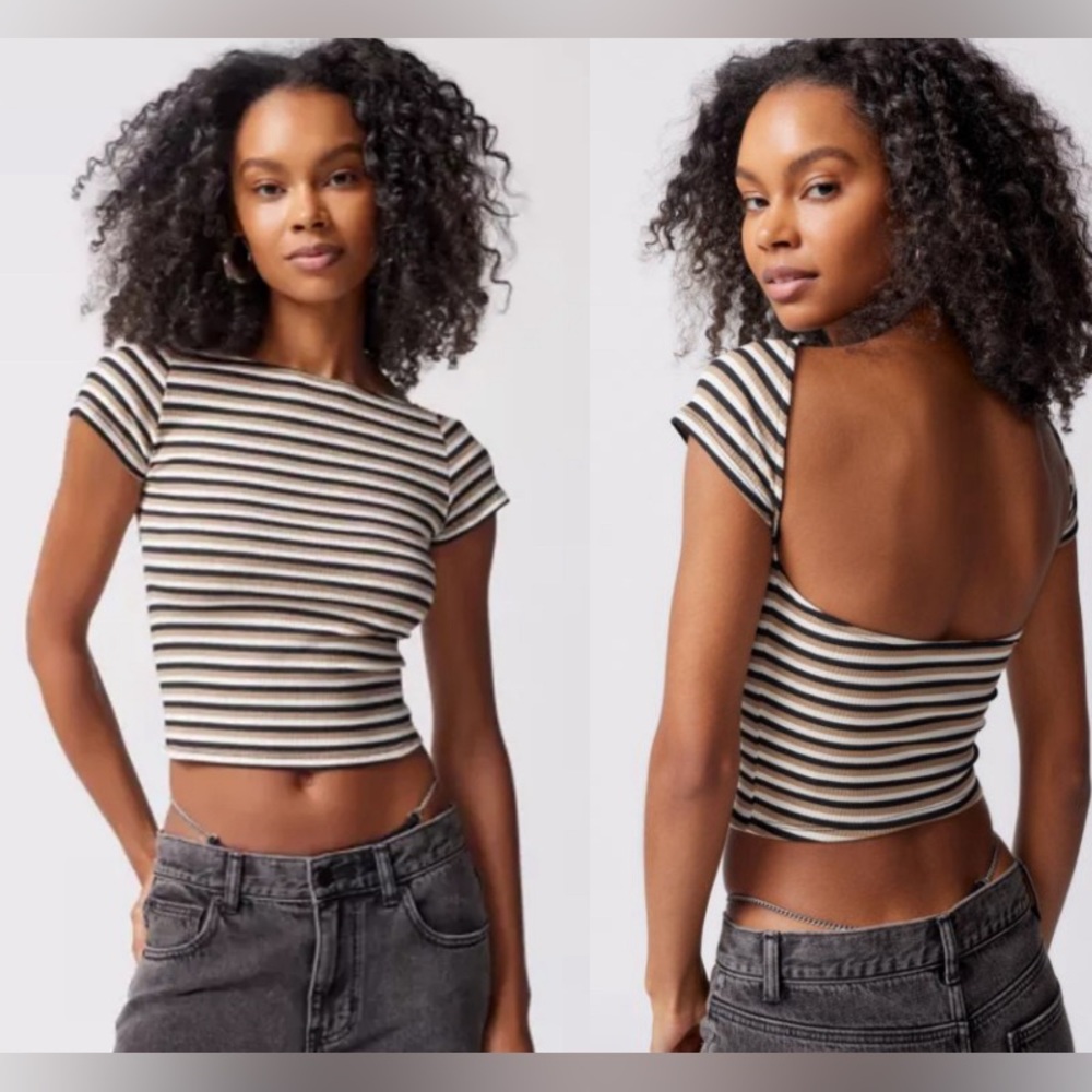 NWT Urban Outfitters UO Nadia Cap Sleeve Top Open Back Backless Tee